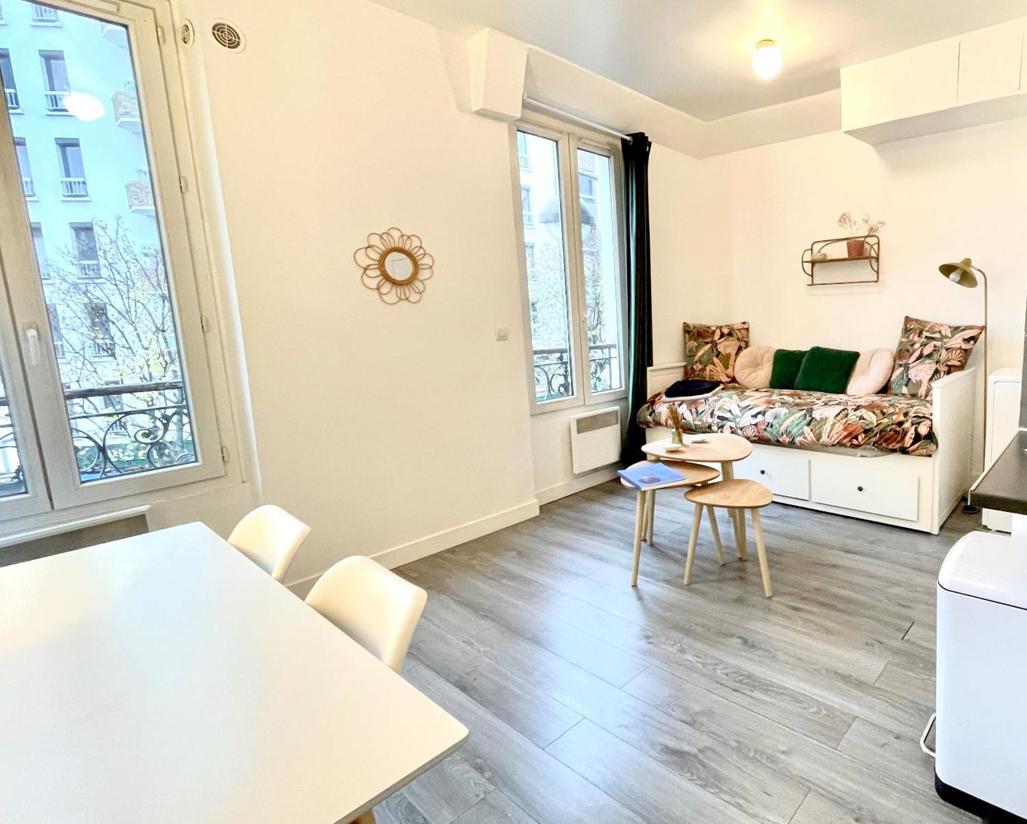 Charming Bright Sunny Studio Near Canal St Martin Παρίσι Εξωτερικό φωτογραφία